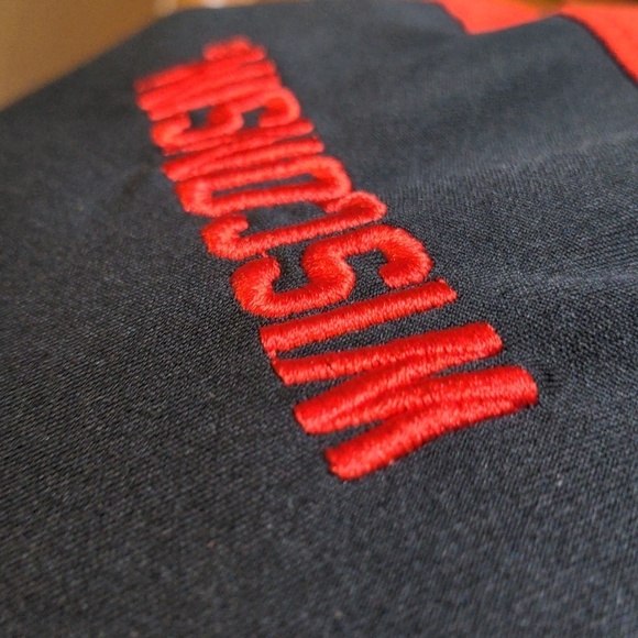 University of Wisconsin Polo Sz 2XL - Picture 8 of 10